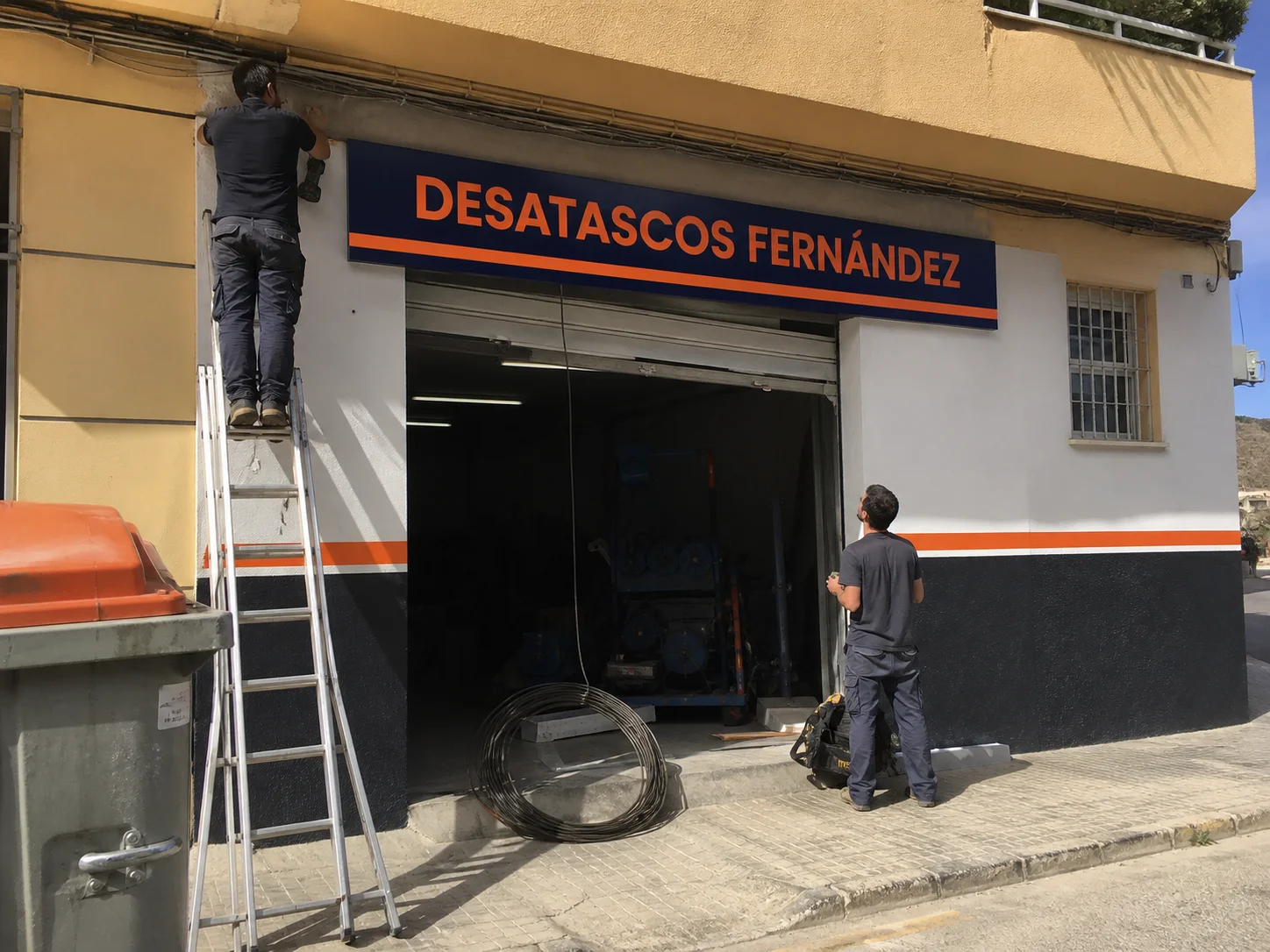 Rótulo corporativo para empresa en Alicante